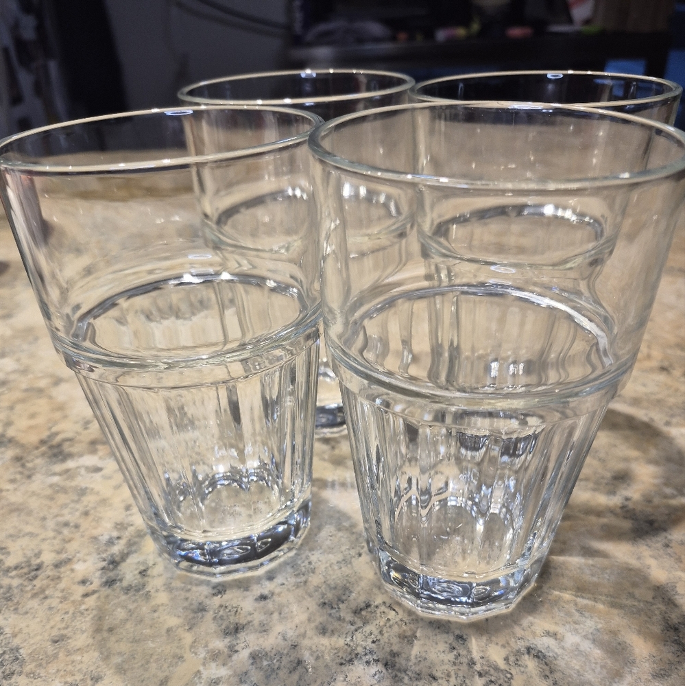 Pier 1 Clear Glass Tumbler Set